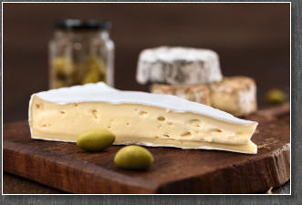 Käse wird bei uns frisch geschnitten.