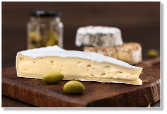 Käse wird bei uns frisch geschnitten.
